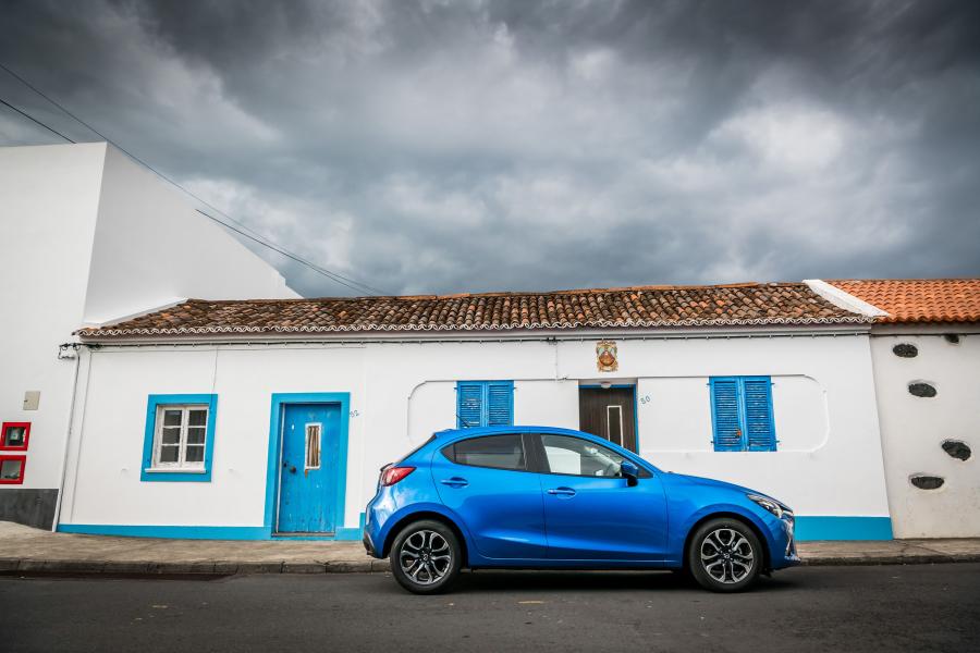  Mazda2 Tech Edition (DJ) 2017 года  (UK) (фото 30 из 35)